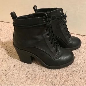 Black Soda heeled lace-up booties